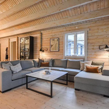 Semesterbostad Amazing In W/ 5 Bedrooms Rørvig